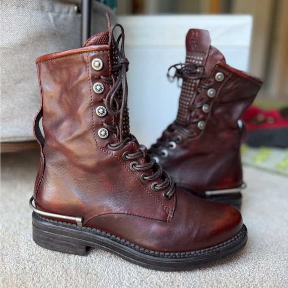 SOLD - Picture 5 of 8